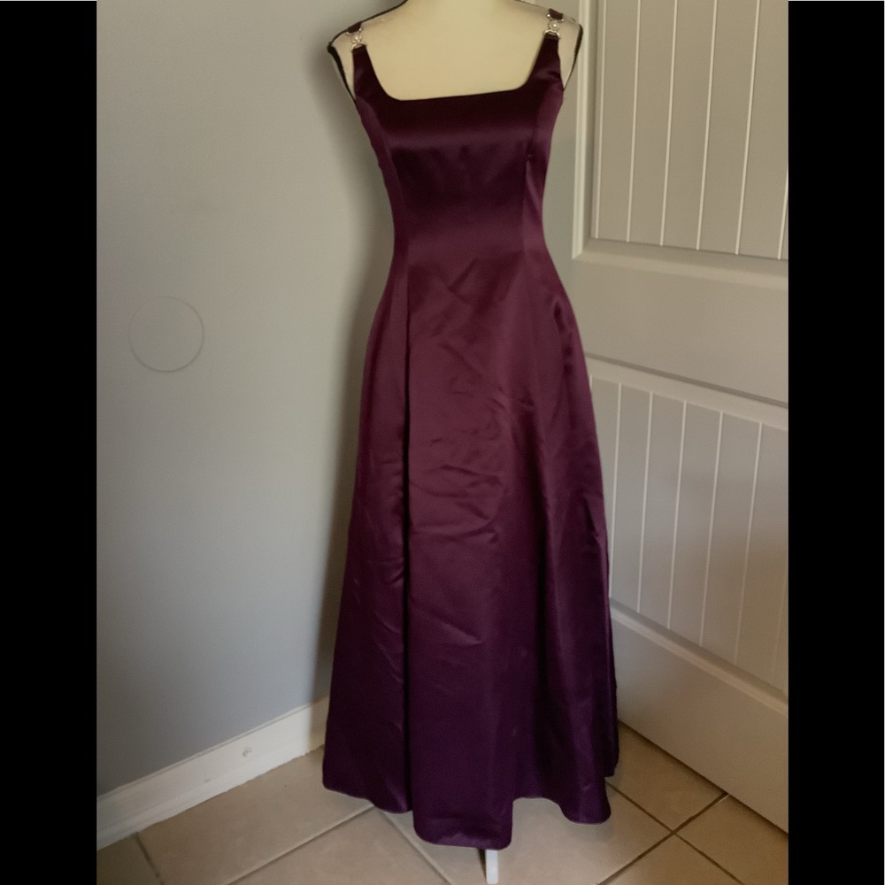 Jessica McClintock Embellished Evening Gown